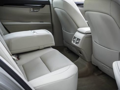 Used 2015 Lexus ES 350 w/ Premium Package FWD image 24
