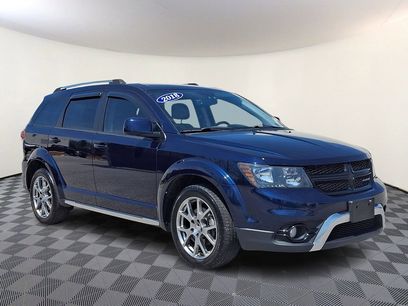 Used 2018 Dodge Journey Crossroad w/ Nav & Sun Group