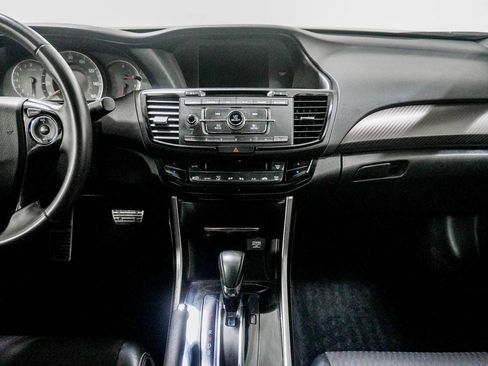 Used 2016 Honda Accord Sport image 23