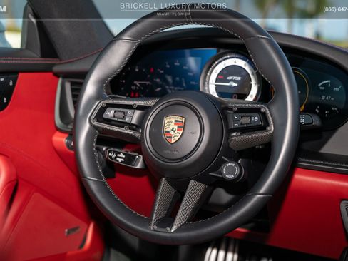 Used 2023 Porsche 911 Carrera GTS w/ Premium Package RWD image 18
