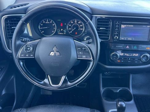 Used 2016 Mitsubishi Outlander SEL FWD image 11