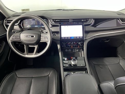 Certified 2022 Jeep Grand Cherokee Limited 4xe w/ Luxury Tech Group II image 13