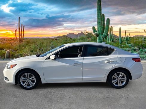 Used 2013 Acura ILX image 6