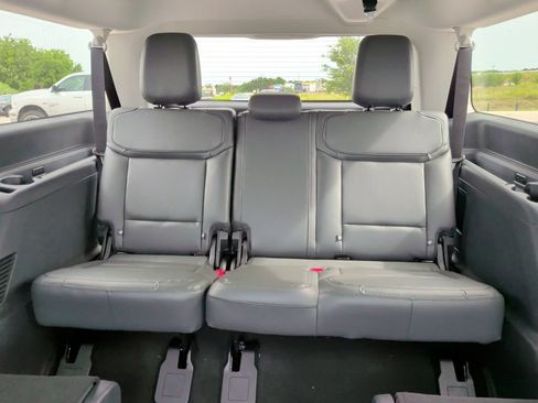 New 2027 Ford Expedition Max Active RWD image 39