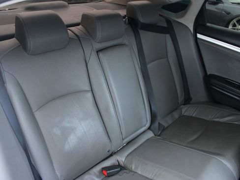 Used 2017 Honda Civic EX-L image 18