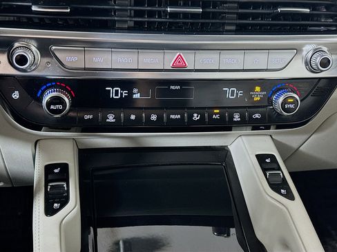 Certified 2022 Kia Telluride EX AWD/4WD image 16