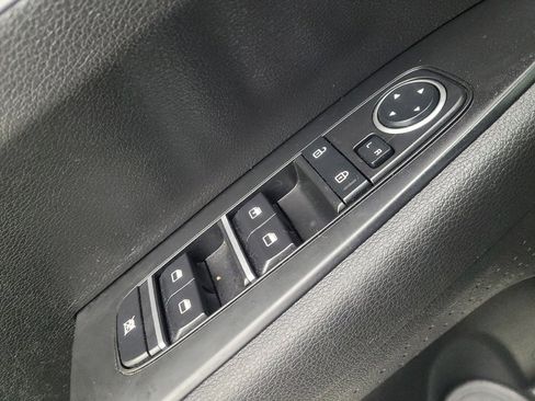 Used 2023 Kia Forte LXS w/ LXS Technology Package image 27