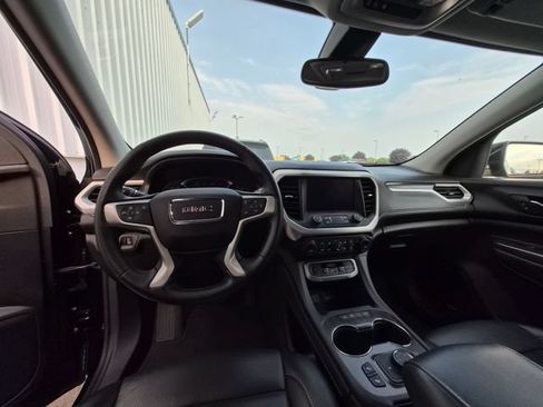 Used 2023 GMC Acadia SLT AWD/4WD image 9