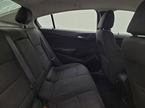 Used 2017 Chevrolet Cruze LT w/ Convenience Package image 19