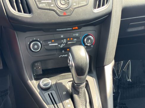 Used 2017 Ford Focus S FWD image 28