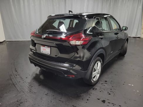 Used 2024 Nissan Kicks S FWD image 8