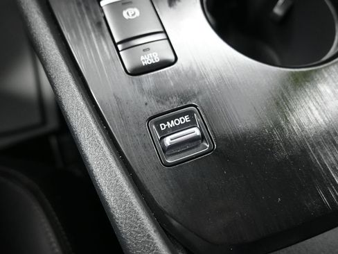 Used 2025 Nissan Rogue SL FWD image 24