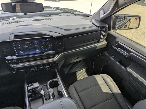 Used 2025 Chevrolet Silverado 1500 LT Trail Boss w/ Convenience Package II AWD/4WD image 27