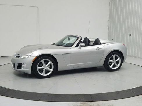 Used 2009 Saturn Sky w/ Premium Trim Package RWD image 3