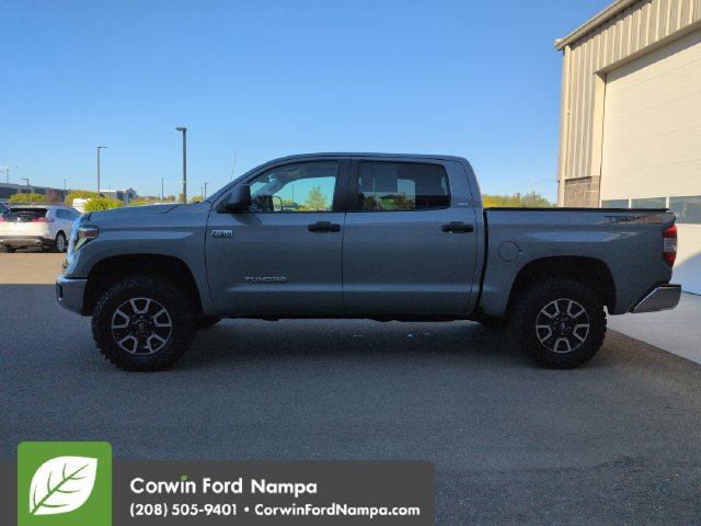 Used 2018 Toyota Tundra SR5 AWD/4WD image 6