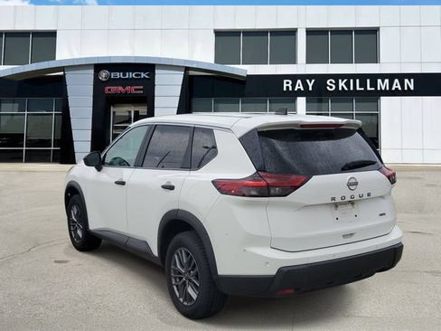 Used 2024 Nissan Rogue S AWD/4WD image 4