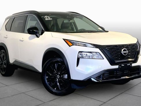 Used 2023 Nissan Rogue SV w/ SV Premium B Package AWD/4WD image 3