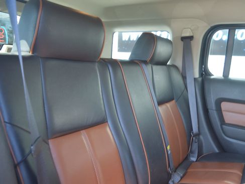 Used 2006 HUMMER H3 image 21
