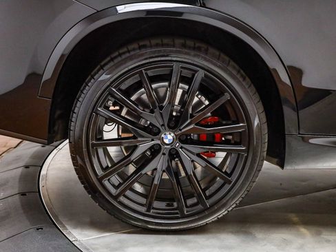Used 2026 BMW X5 M60i w/ Executive Package image 11
