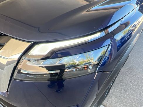 Certified 2024 Nissan Pathfinder SV AWD/4WD image 27