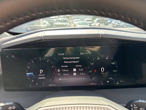 Used 2025 Nissan Murano SV image 3