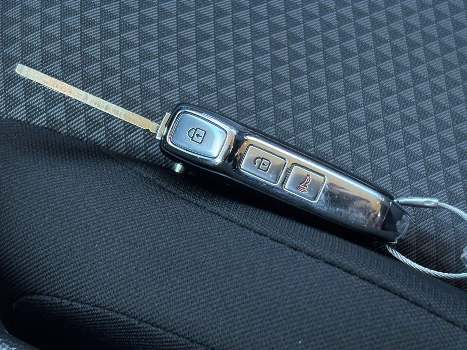 Used 2025 Kia Soul LX w/ LX Technology Package FWD image 20