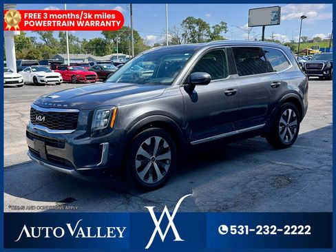 Used 2022 Kia Telluride EX w/ EX Premium Package image 3