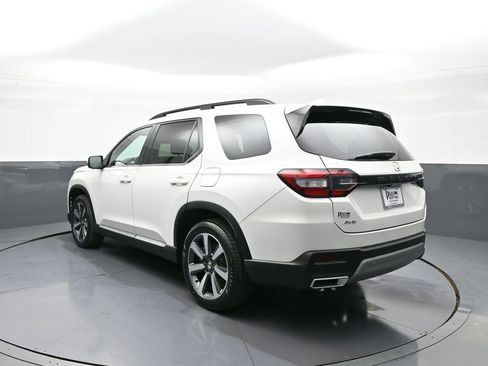 Certified 2023 Honda Pilot Elite image 8