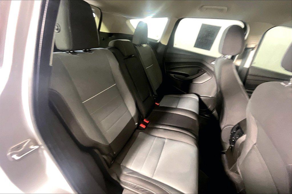 Used 2013 Ford Escape SE FWD image 30