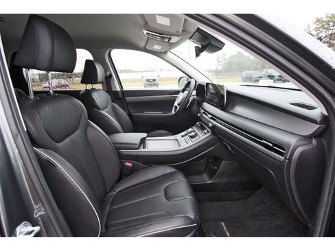 Used 2024 Hyundai Palisade SEL image 25