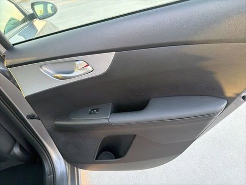 Used 2024 Kia Forte LXS image 13