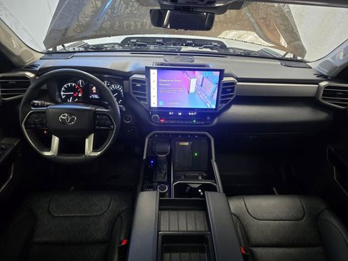 Used 2022 Toyota Tundra Limited image 16
