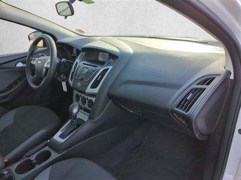 Used 2013 Ford Focus SE FWD image 27