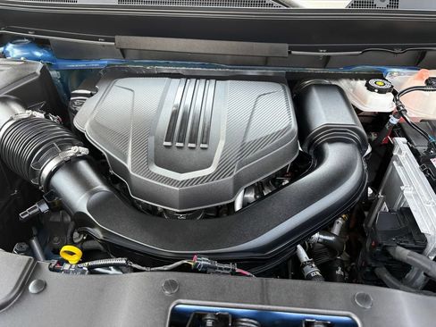 Used 2024 Chevrolet Traverse LS w/ Midnight/Sport Edition FWD image 25