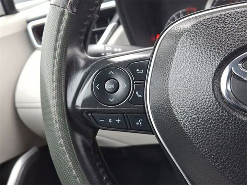 Used 2022 Toyota Corolla Cross LE image 17