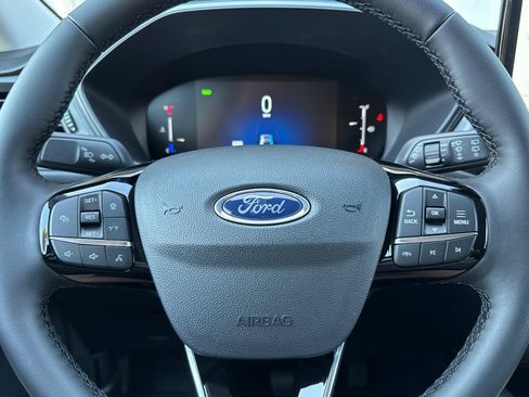 New 2025 Ford Escape SE image 23