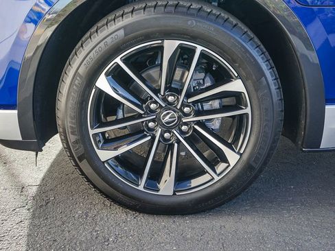 Used 2024 Acura ZDX A-Spec image 9