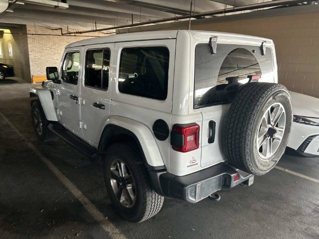 Used 2022 Jeep Wrangler Unlimited Sahara w/ LED Lighting Group AWD/4WD image 2