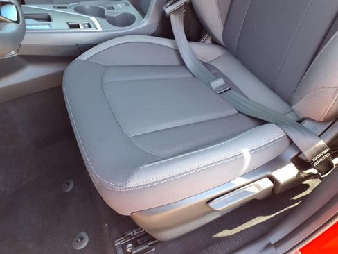 Used 2025 Subaru Crosstrek 2.0i Premium image 25