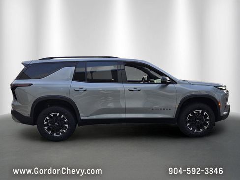 New 2026 Chevrolet Traverse Z71 w/ Enhanced Driving Package AWD/4WD image 8