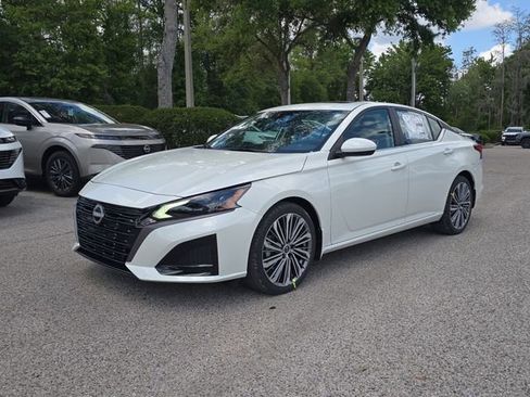 New 2026 Nissan Altima 2.5 SV w/ SV Premium Package FWD image 4