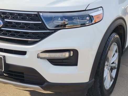 Used 2021 Ford Explorer XLT w/ Equipment Group 202A image 16