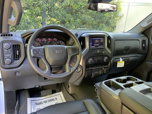 New 2026 Chevrolet Silverado 1500 Custom Trail Boss w/ LPO, Dark Essentials Package AWD/4WD image 31