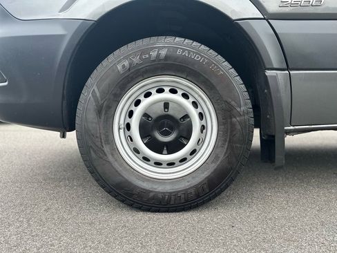 Used 2016 Mercedes-Benz Sprinter 2500 w/ Driver Efficiency Package image 39