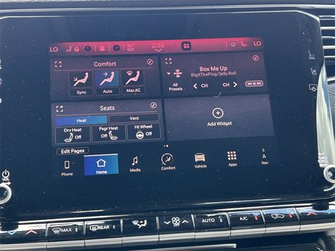 Used 2024 Jeep Wagoneer Series II w/ Flexible Seating Group image 25