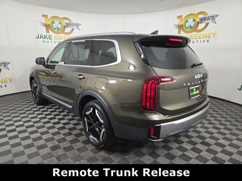 Used 2025 Kia Telluride S FWD image 6
