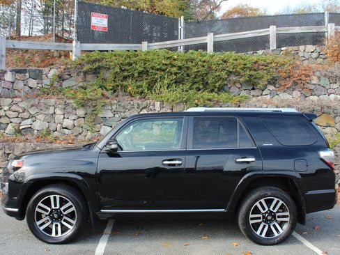 Used 2015 Toyota 4Runner Limited image 6