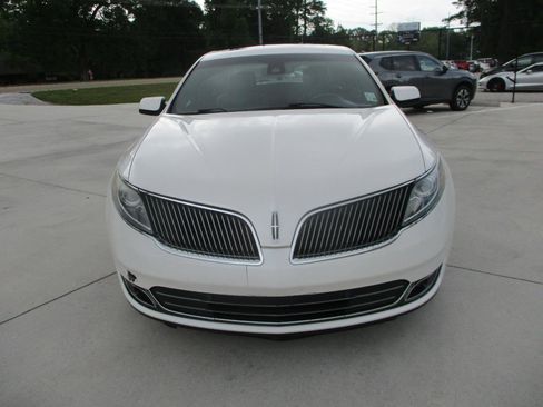 Used 2014 Lincoln MKS w/ Equipment Group 101A image 22