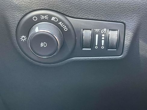 New 2026 Jeep Compass Latitude AWD/4WD image 29