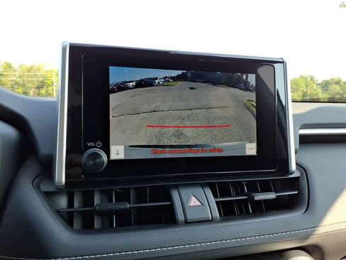Used 2023 Toyota RAV4 LE FWD image 14